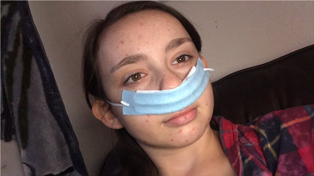 brandimichelss's tweet photo. Worst pain I’ve ever been in so far... so thankful for my momma, my daddy, and my wonderful boyfriend for being patient and taking great care of me. 💙 #sinusessurgery #severedeviatedseptum #cysts #owe https://t.co/GisLRDaIfH