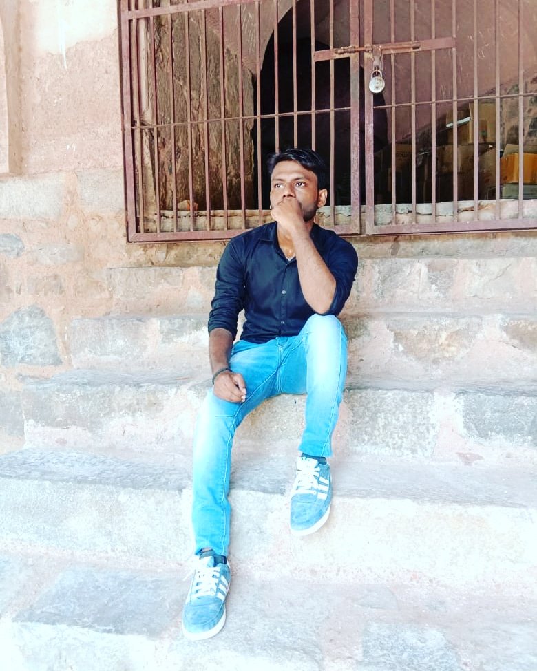 AackyVerma's tweet photo. Aacky style
#aacky
#aackyverma #Aackyshayari #aackyquotes #aackywrites #aackyimage #famous #famouspeople #famousquotes #personality #changeforlove #black #swag #styles #model https://t.co/Z9d785EWcB