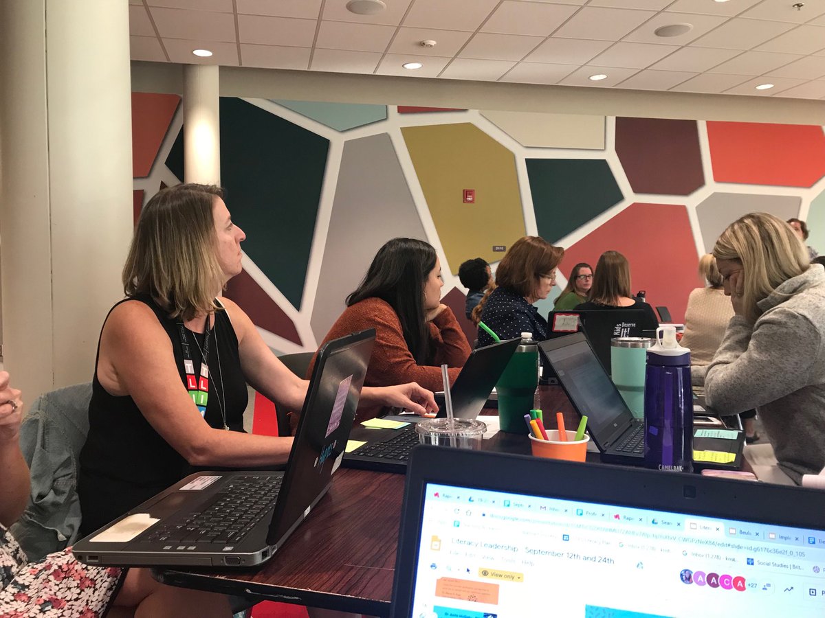 kristen_hepburn's tweet photo. Always a great evening connecting with these fabulous ladies! ⁦@AlysonLCHolt⁩ ⁦@pbkobza⁩ #onccps https://t.co/0rH5SJ5HuO