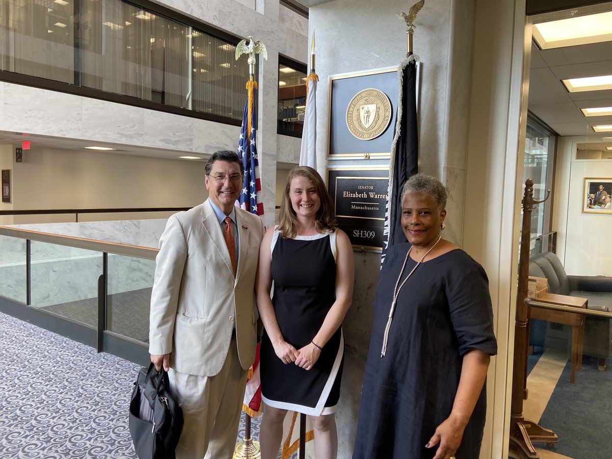 sandra_harris1's tweet photo. Successful day telling our stories and letting our Congressional Delegation know it’s time!#StopRxGreed  #AARPMA https://t.co/LFv6pQyEvR