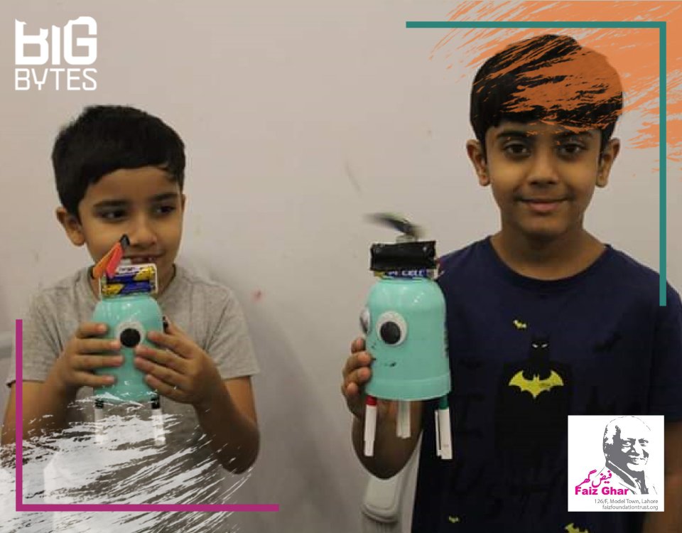 bigbytespk's tweet image. Moments from our recent toy robot building workshop at @FaizGhar . Call us or whatsApp to register for the next one: 03074424466.

#bigbytes #makers #makermovement #faizghar #community #robotics #learning #circuits #lahore #Pakistan