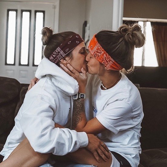 Tarina86551421's tweet photo. https://t.co/4nQmy0evsY

#cutecouple #threesomes #threesomerlp #threesomecouples #bisexual #gayisok #unicorn #queer #lgbtyouth #truelove #pansexual  #unicorndating #bisexualsingles #bisexualrp #bisexualrights #bisexualsupport #datebisexual https://t.co/DwSDHAtjUv