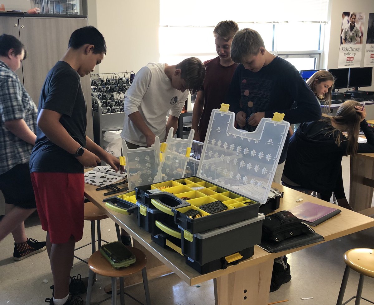 Drake Dragons tweet media