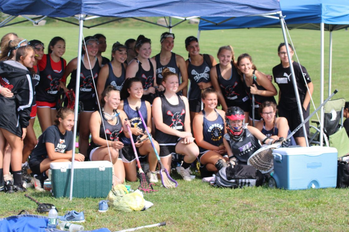 Great turnout for our 2 teams on Sunday @ the <a href="/NiagaraWLAX/">Niagara Women's Lax</a> Tournament! Over 20 girls reppin’ 5 different grad years for 2 7v7 teams! We all got better!