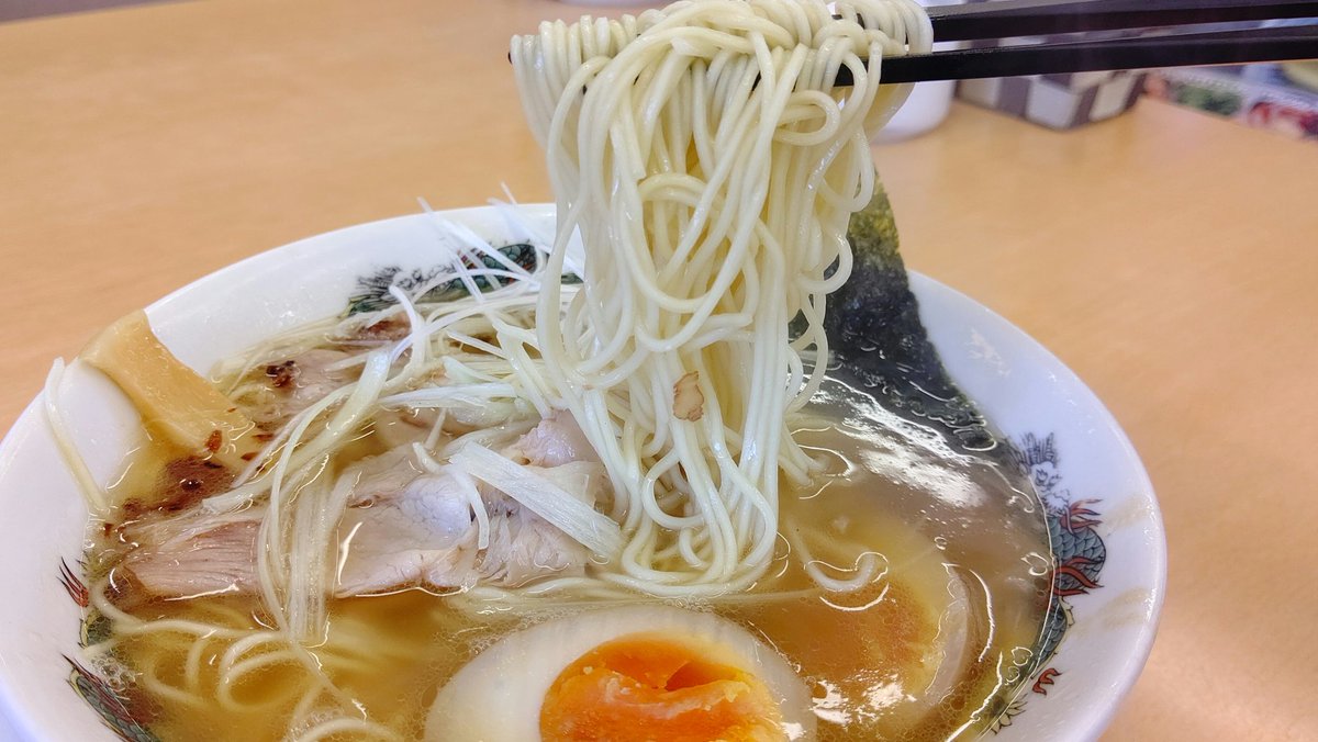 Tomo على تويتر 今日のお昼は 塩ラーメン ごはん ゚ ゚ ゚ ゚ 来来亭は塩ラーメンが好きだな Lunch ラーメン 塩ラーメン 来来亭