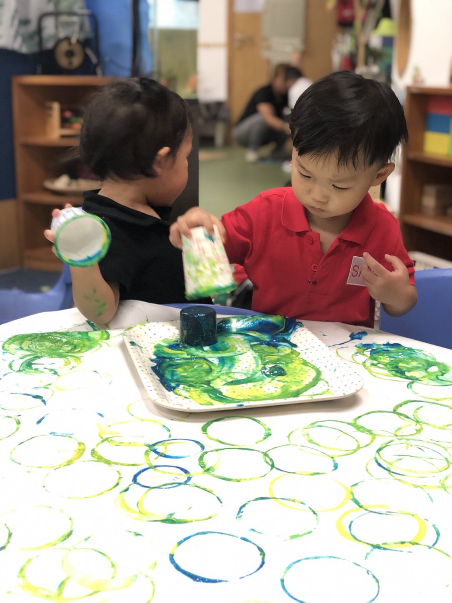 annlopez1981's tweet photo. Art &amp; Science @Nursery_B. #thedot #littleyellowlittleblue #inquirers #playbasedlearning #sensory #SISRocks #ISSedu https://t.co/DY9lerhXip