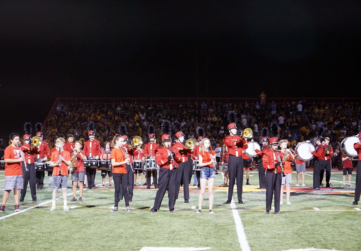 ScottsdaleUSD's tweet photo. Cocopah Middle School's 7th and 8th Grade Band joined the Chaparral Firebird Marching Band in a halftime performance during the Chaparral vs. Saguaro football game last week! https://t.co/PVV4TeYi6H