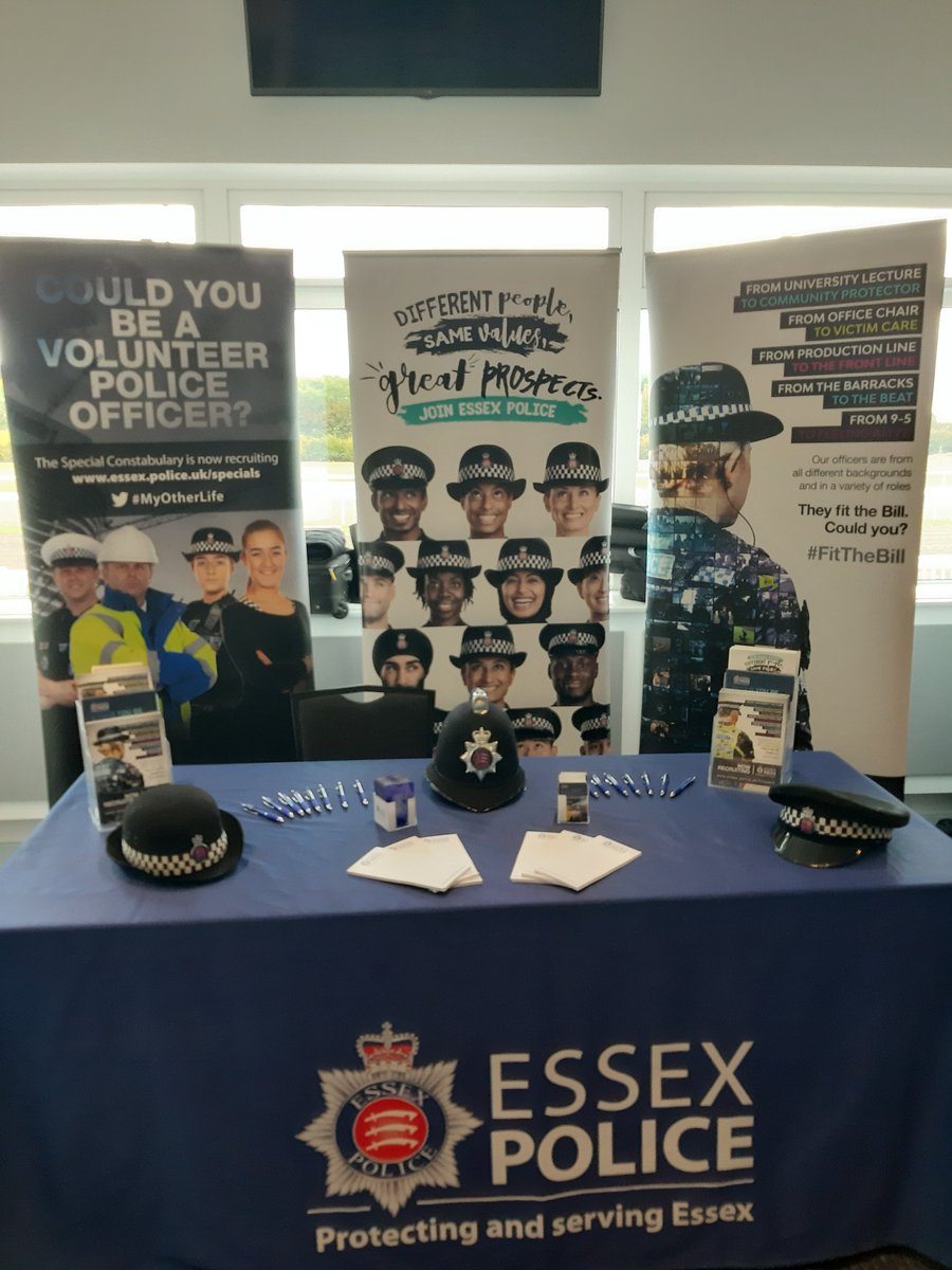EP_Careers's tweet photo. We're here at the Braintree Careers Fair speaking with Braintree school children about their future careers with Essex Police! #FitTheBill #MyOtherLife https://t.co/c7s9UP7CwA