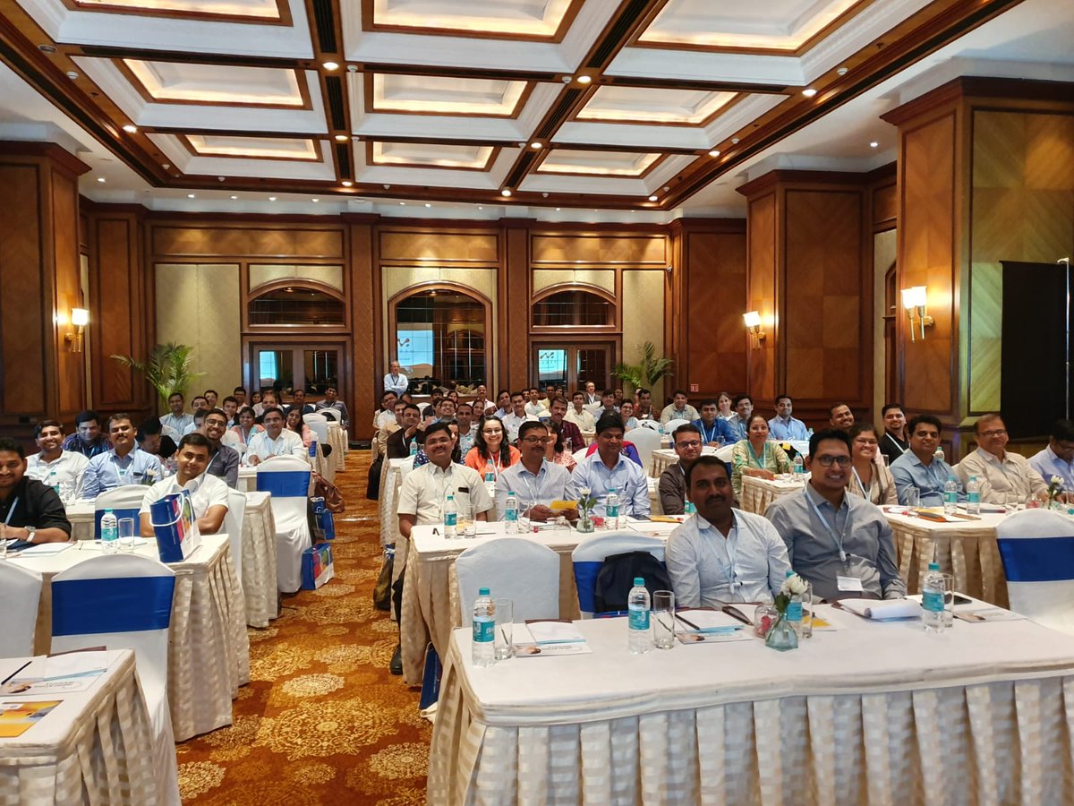MRXdevices's tweet photo. The stand is set up and the room is FULL of delegates ready for #InhalationInsights in Mumbai today! 😁 #ReduceCost #ReduceRisk #IncreaseSuccess https://t.co/s39lgwA6dG