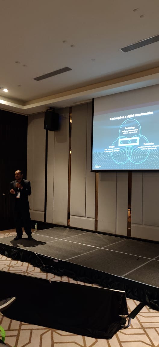HPE_APAC's tweet image. HPE SimpliVity - The industry’s most powerful hyperconverged platform with best-in-class #data services. #HPEDTIS19