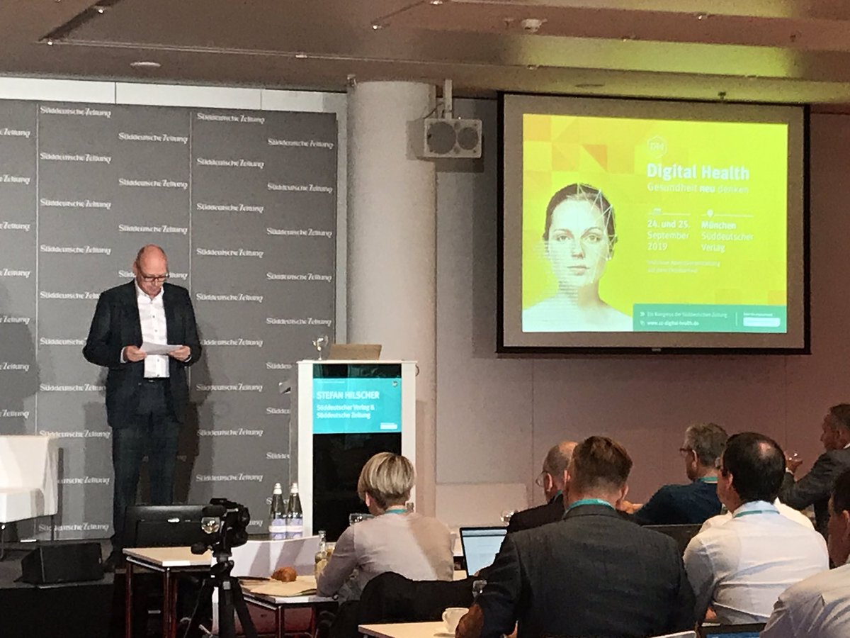 bvitg's tweet photo. .@shilscher eröffnet den zweiten Tag des #szdigitalhealth mit dem @SZ Motto: Bleiben Sie anspruchsvoll! https://t.co/RMiiKYk1Oz