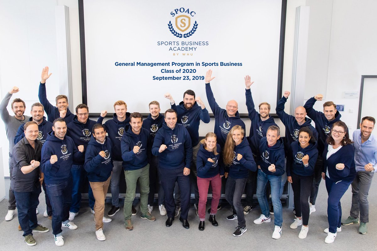 PhilippKlotz's tweet photo. Herzlich willkommen 5. SPOAC Jahrgang - wir freuen uns auf ein großartiges Jahr mit euch!  @ProfSLS @SPONSORsVerlag @WHU_edu https://t.co/RjuDIcnqfp