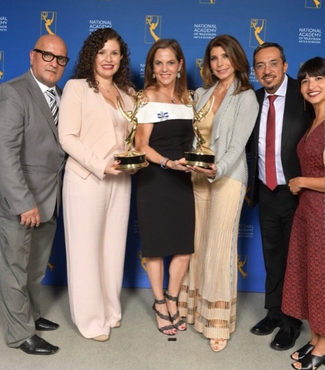 Felicidades <a href="/TifaniRoberts/">Tifani Roberts</a> y al equipo de <a href="/AquiyAhoraShow/">Aquí y Ahora</a> por ganar el <a href="/newsemmys/">News & Documentary Emmys</a> en la categoria de periodismo investigativo sobresaliente 👏👏🎥🎥