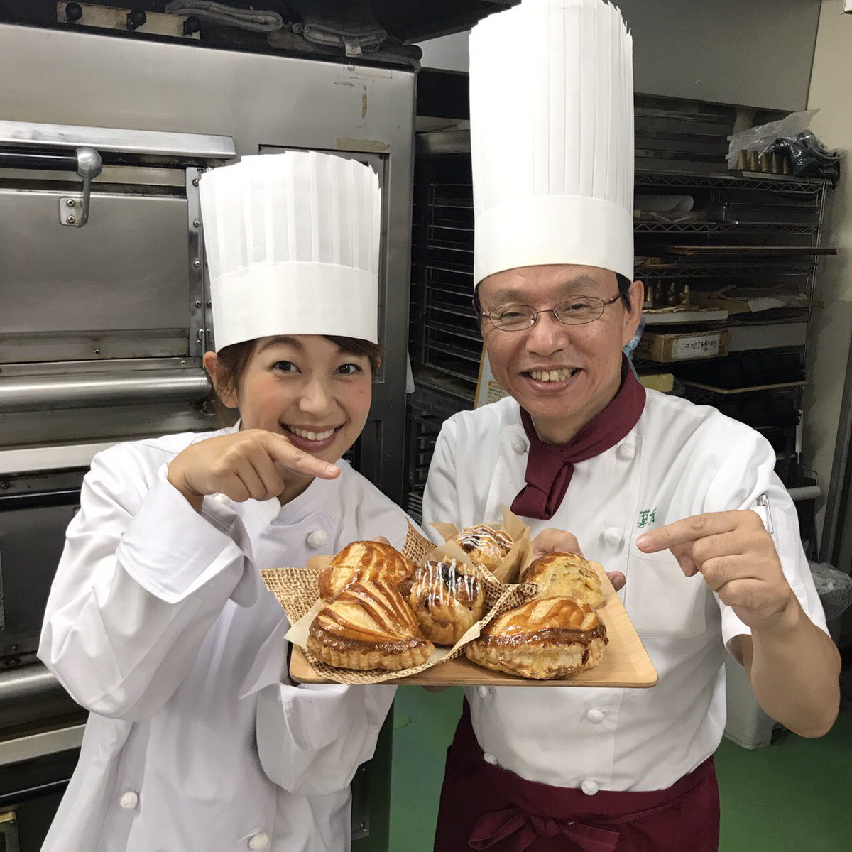 寺田菜々海 On Twitter みなさーま 10 19 土 20 日 は 話題の 桜町 に集合っ Tkuの日2019 かたらんね コラボグルメ 男子肉部 Vs 女子スイーツ部 リーベ 様 と アントルメ菓子 様 コラボ企画ありがとうございます うまかもん でおもてなししまー
