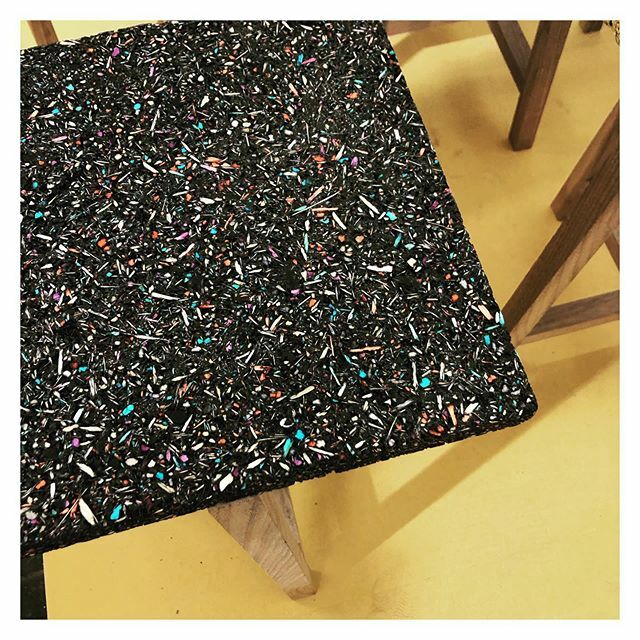 We love finding exhibitors at design events who create fab design with a #sustainable purpose! @londondesignfair had plenty on offer yet again. #liveconsciously ift.tt/2l24CdF