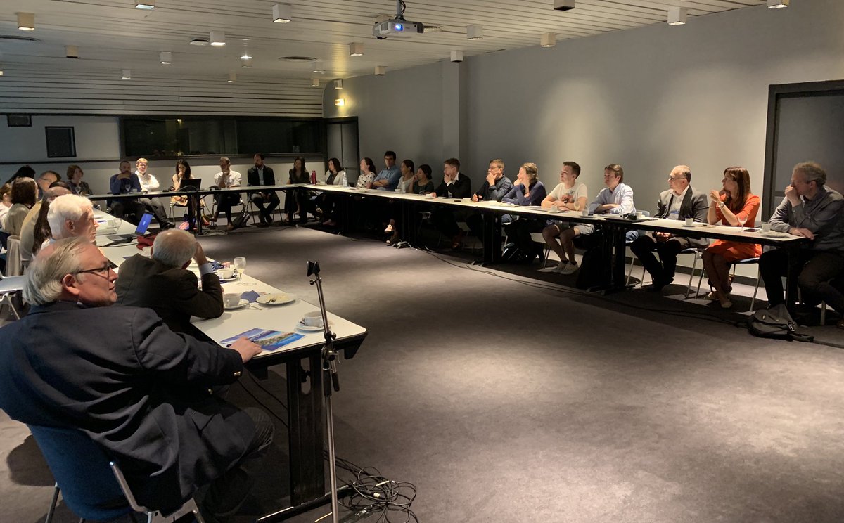 LaFaverMD's tweet photo. A packed room and lots of energy and good ideas at the FMD Study group meeting this morning - great things to come! #MDSCongress @movedisorder #FNDAware @jonstoneneuro @MarkHallett007 @SarahLidstone @SelmaAybek https://t.co/U6xb87yWG9