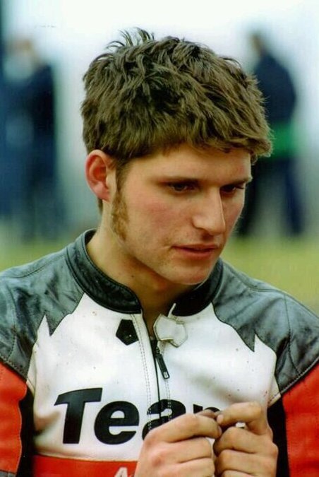TeamAirPower's tweet photo. Who remembers the #TeamRacing Days? Here we have a young @guymartinracing at the @ttracesofficial as part of the Team racing lineup. Still rocking those sideburns! #guymartin #teamracing #sideburns #throwback https://t.co/EsiL1ZSptU