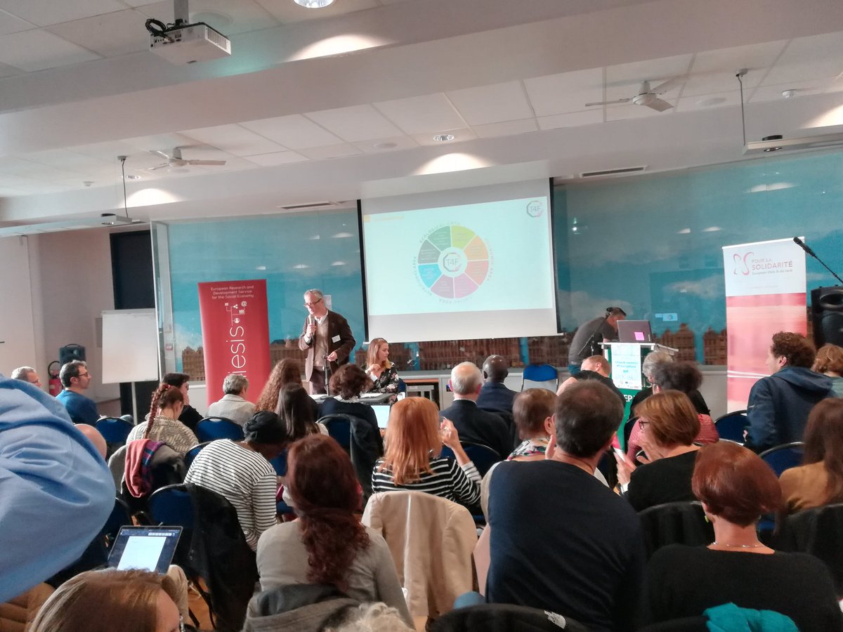 PCM_Expo2015's tweet photo. Oggi siamo a Bruxelles con i partner del progetto EUErasmusPlus #training4food x approfondire sfide e opportunità della #formazione per sistemi #agroalimentari sostenibili https://t.co/UW4ZD6dTUg