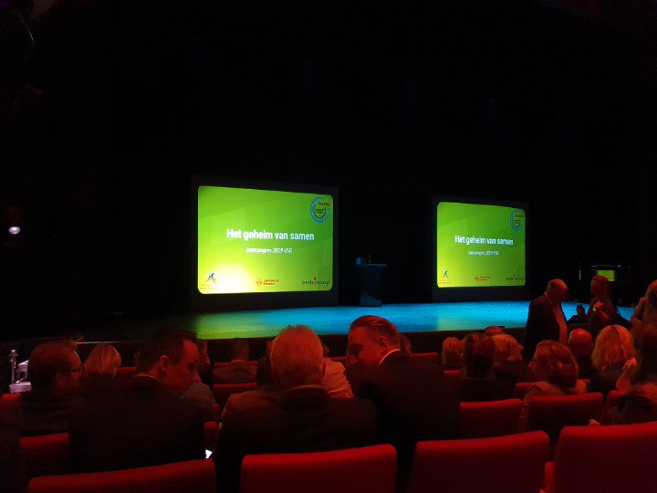 Bij het jaarcongres van de Vereniging Sport en Gemeenten in Emmen, 'Het Geheim van Samen'. #vsgcongres