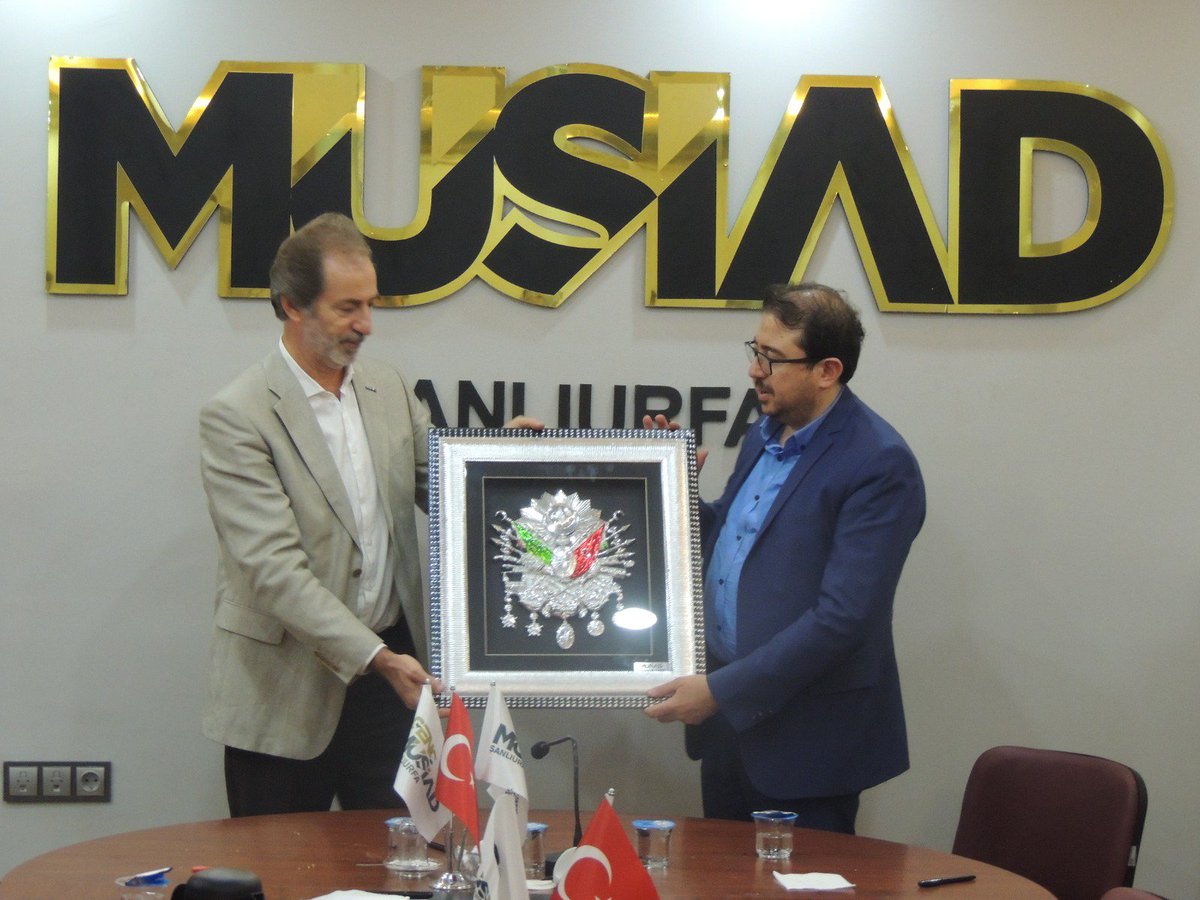 MUSIADUrfa's tweet photo. .@MUSIADUrfa Şb. Bşk. Sn. @MahmutSaatci ve Yönetim Kurulu üyelerimizin ev sahipliğinde Bölgesel yatırım ve kalkınma konulu toplantımıza iştirak eden @MUSIADGaziantep Şb. Bşk. Sn. @MehmetCelenk27 ve yönetim kurulu üyelerine tşk ederiz.
@MUSIAD 
@ahmetsekerli_tr https://t.co/mt2mqF4BBj