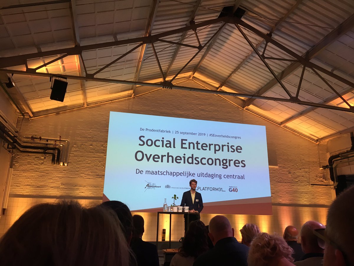 Start #SEoverheidscongres waar #maatschappelijke uitdaging centraal staat. #gemeenten die mee willen doen met ons #duaalleren programma waarin #statushouders de taal leren en werkervaring opdoen in de #kringloop kunnen contact opnemen met kristel@selab.nl of 0623753471