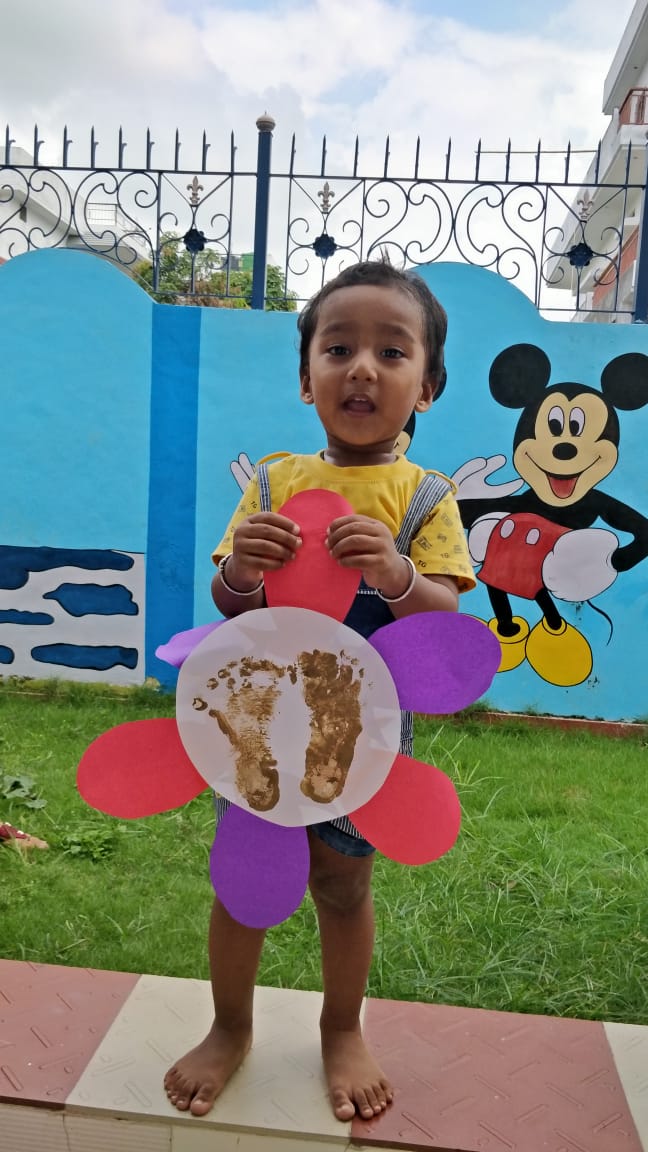 bubblesplayway's tweet photo. We organized A Mud Ground Activity at #bubblesplayway, Jogiwala branch so that our children get exposure to microbes prevalent in the outdoor and establish a stronger, more robust immune system in them. #kids  #children #childrenply #mud #mudtoys #soil #immunity #bubblesplayway https://t.co/xa7zE8WLij