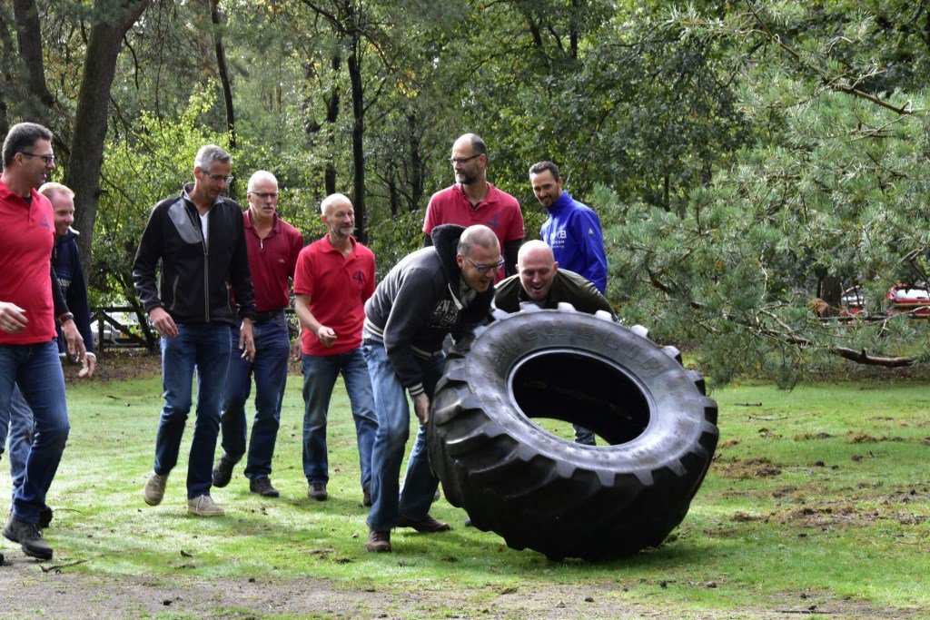 Zwerftocht voor mannen NUNSPEET Voor de vijfde keer wordt zaterdag 5 oktober de Veluwse Zwerftocht gehouden door Nunspeetse leden van de 4e Musketier. Een dag voor mannen in de buitenlucht... twib.in/l/jrBx7dgxy8pK