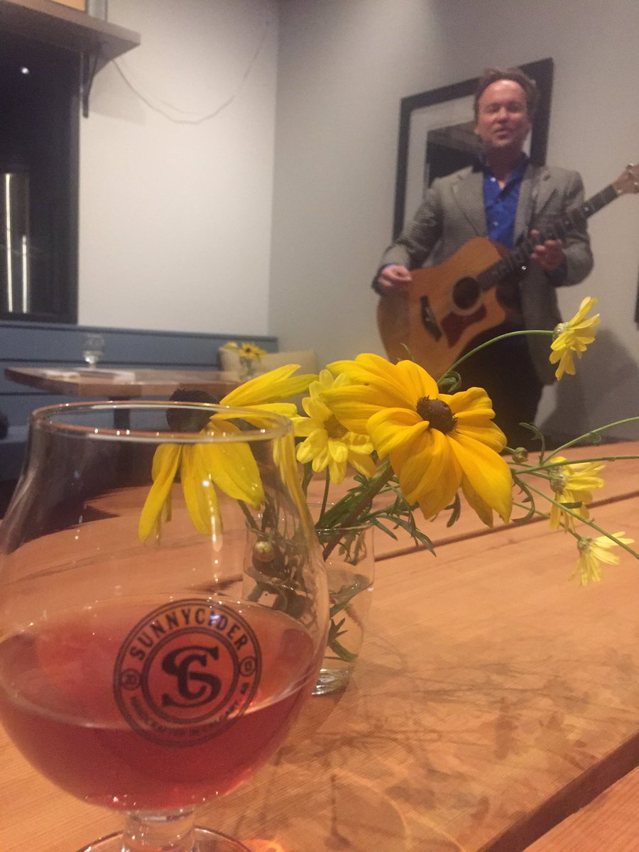 jvipondmd's tweet photo. What a great event! @ClimateHubYYC’s first fundraiser. Thanks to Kris Demeanor for a great set, and @sunnycider_ca for a great venue with great cider and food. https://t.co/OPe6IgScDg