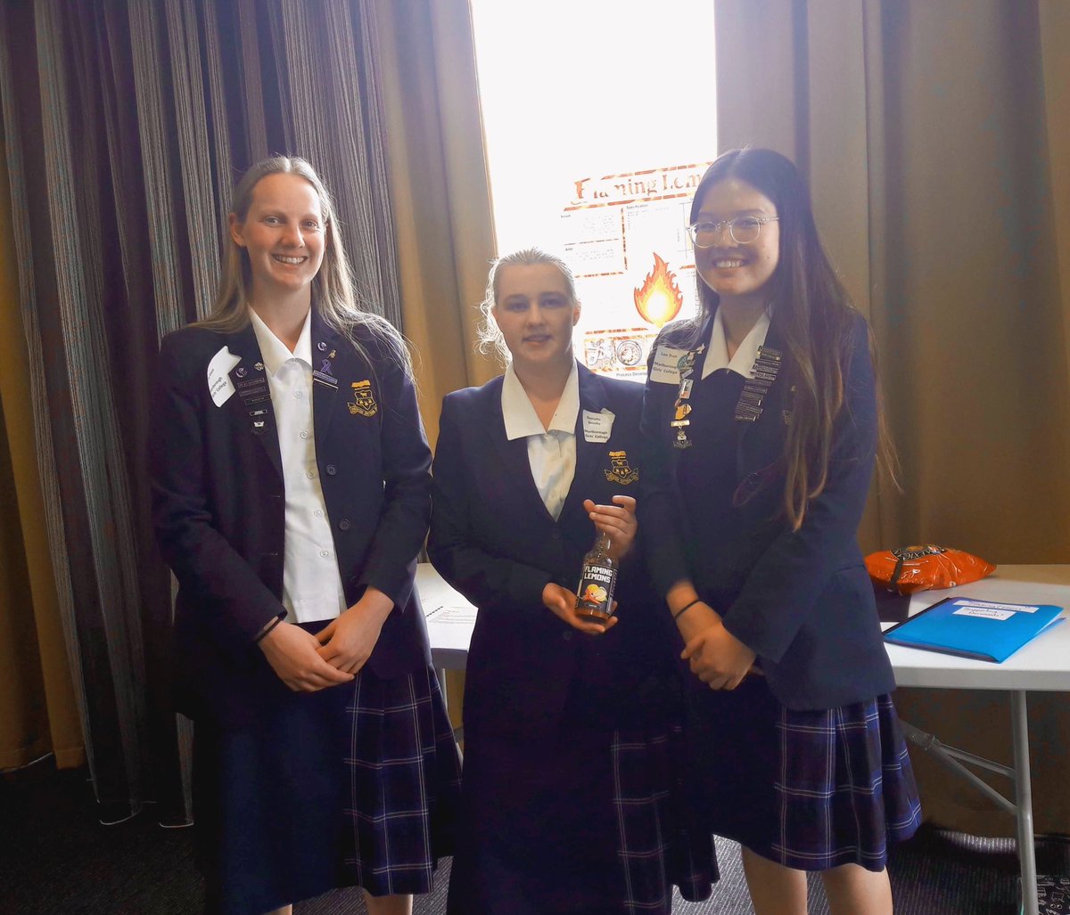 royalsocietynz's tweet photo. Amy, Danielle & Lan from Malborough Girls’ College are spicing up your nachos with their “Flaming Lemons” lemon, chilli sauce 🍋 🔥 #CREST #NZIFST #FoodInnovation https://t.co/WNUyBIOOC9