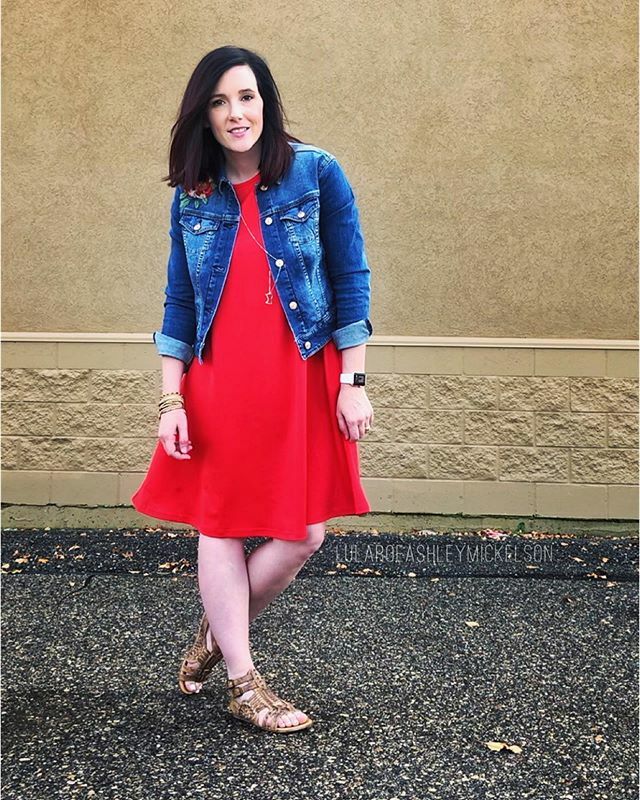 lularoeashmick's tweet photo. I came across this discussion in a mom's group around jean jackets. She was asking if you owned one. I had to laugh - before @lularoe had jackets, I owned one but never wore it. They felt intimidating and I didn't know what to wear it with. Now looking i… https://t.co/LBxeXsjanE https://t.co/GdhNU9ATg4