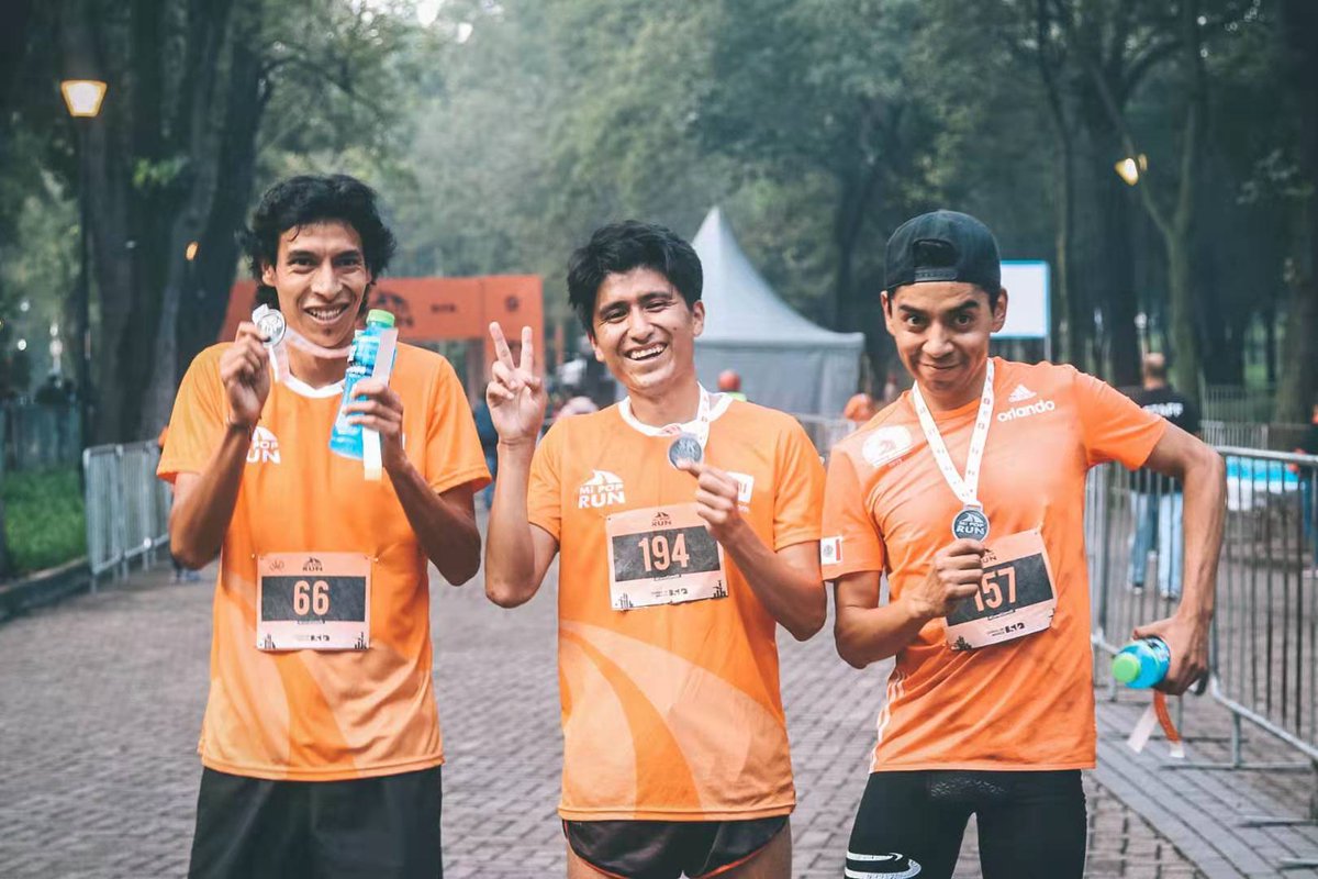 XiangW_'s tweet photo. This weekend almost 200 Mi Fans in Mexico assembled in the world-famous Parque Chapultepec for Mexico's first #MiPopRun, with the fastest fan finishing in just under 20 minutes! Congrats, and thanks to all the Mi Fans who joined us on an early Saturday morning. #NoMiWithoutYou https://t.co/bJT3HkmbrE