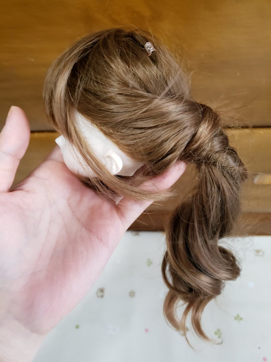 ととせんせい على تويتر ドールオーナーさんと繋がりたい ヘアアレンジ ポニーテール 低い位置でポニーテール 低いというか 上の方まで髪の毛が上がらないんですよね W 高い位置でポニーテールしたかったぁーー このドールちゃんの髪の毛 ととせんせい على تويتر ドールオーナーさんと繋がりたい ヘアアレンジ ポニーテール 低い位置でポニーテール 低いというか 上の方まで髪の毛が上がらないんですよね W 高い位置でポニーテールしたかったぁーー このドールちゃんの髪の毛