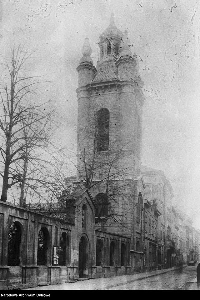 lvivingxpress's tweet photo. Вірменська церква, 1928 рік https://t.co/vNHEengTiz