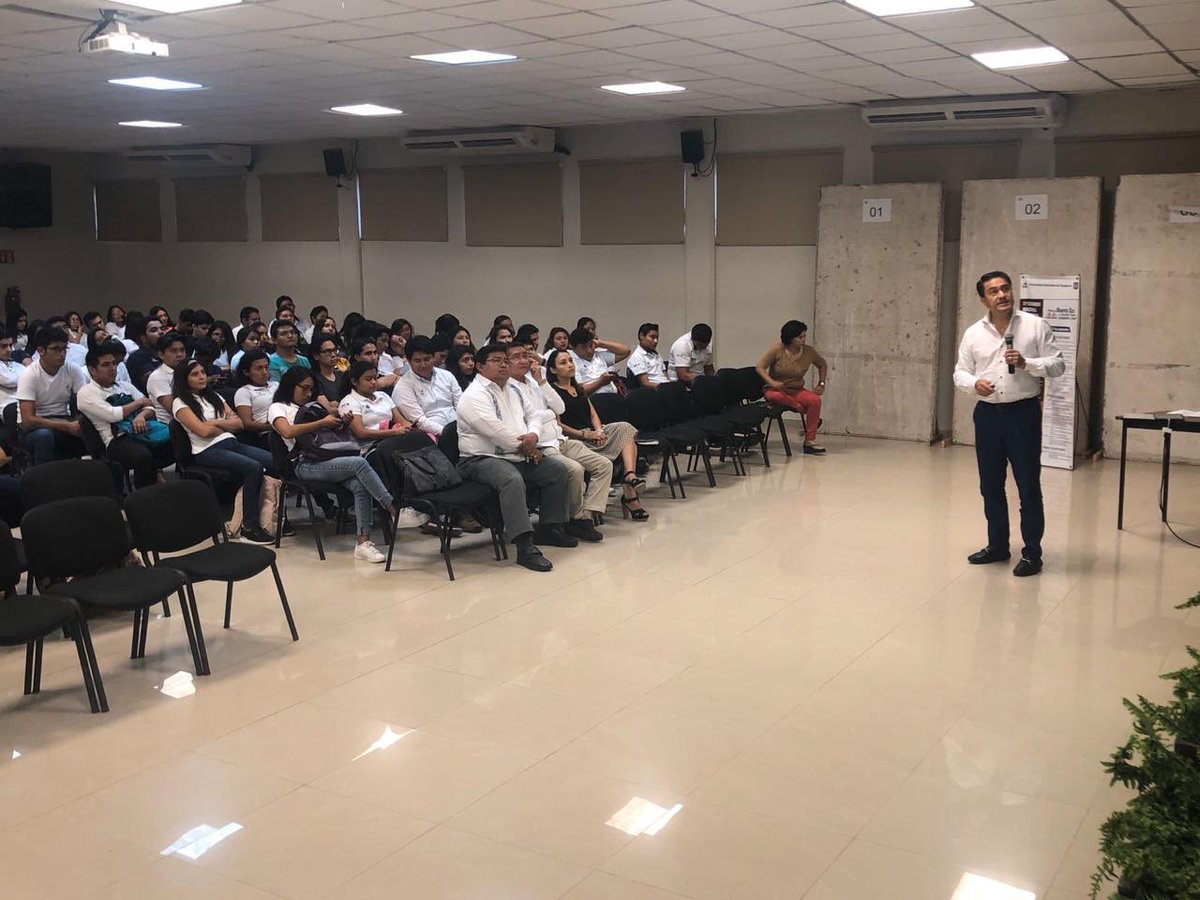 uacamfca's tweet photo. En el marco del IV Congreso Nacional Académico de la DES de Ciencias Sociales y Humanidades, CPC Marco Antonio Vázquez Nava imparte conferencia “Federalismo Hacendario y Coordinación Fiscal” a estudiantes de la facultad #ConocimientoQueTransforma #IVCongresoDESCSH2019 https://t.co/QQwdO461lR