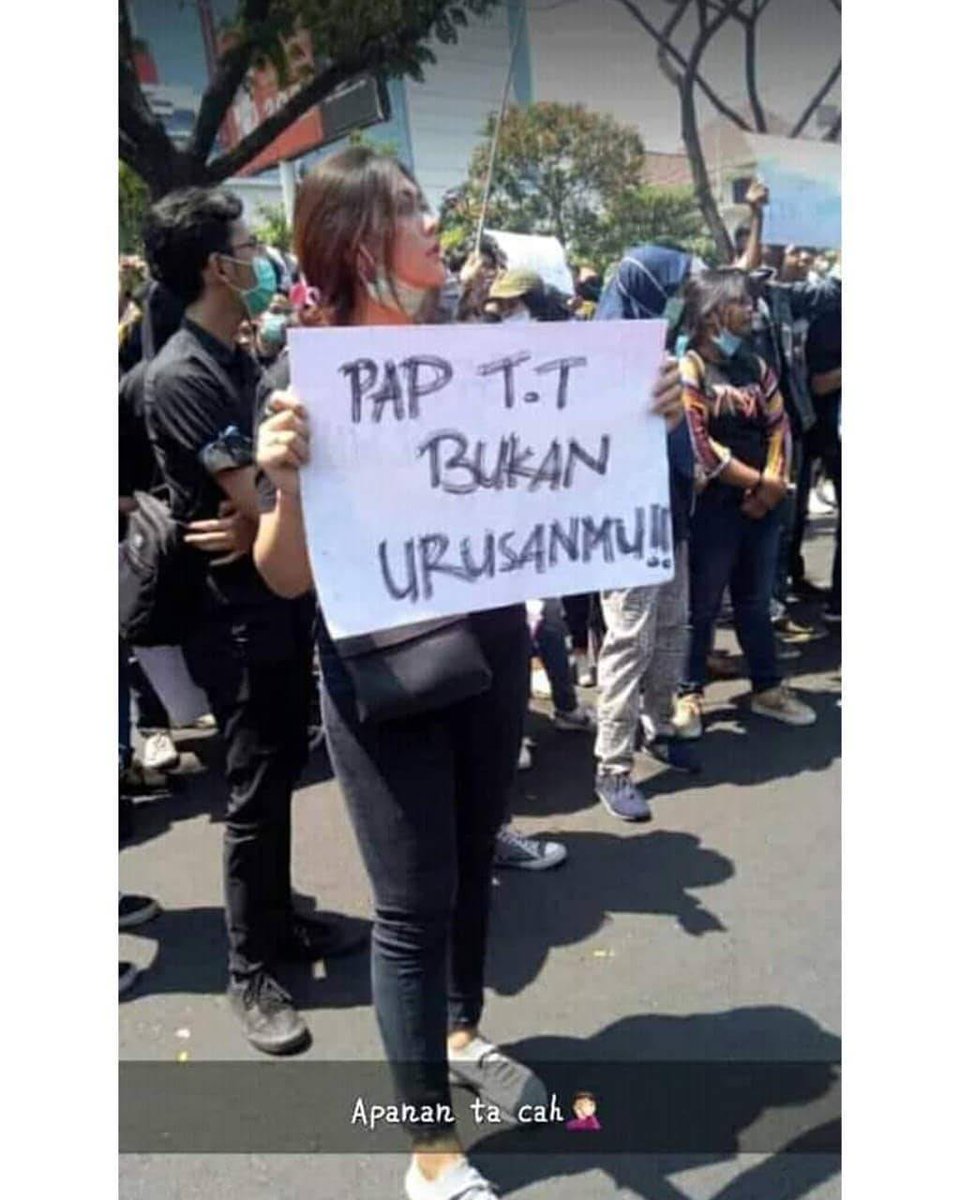 59dotid's tweet photo. Kami melawan ! 
#TrisaktiTurunLagi https://t.co/aEff3xRgiH