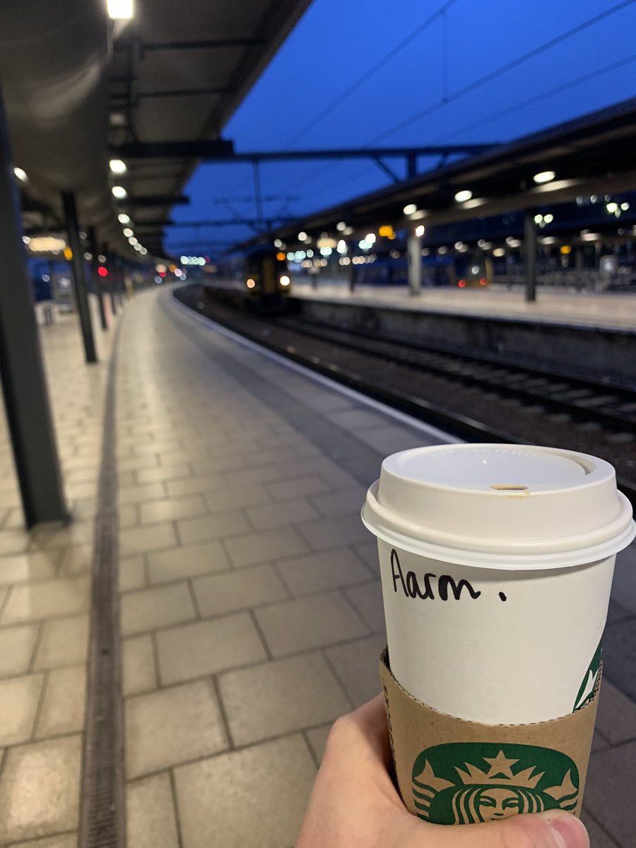 amaaronm's tweet photo. Early train to London for @adtechLDN and @tfm_event sponsored by @Starbucks https://t.co/rGRbACIRYU