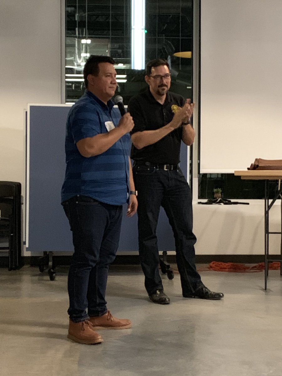 TQ_AZ's tweet photo. Great job by all the teams at tonight’s #UX Hackathon. Thanks @IxDAPhoenix and @Carvana for hosting. #IXDD https://t.co/8Q1Rsaxv4g