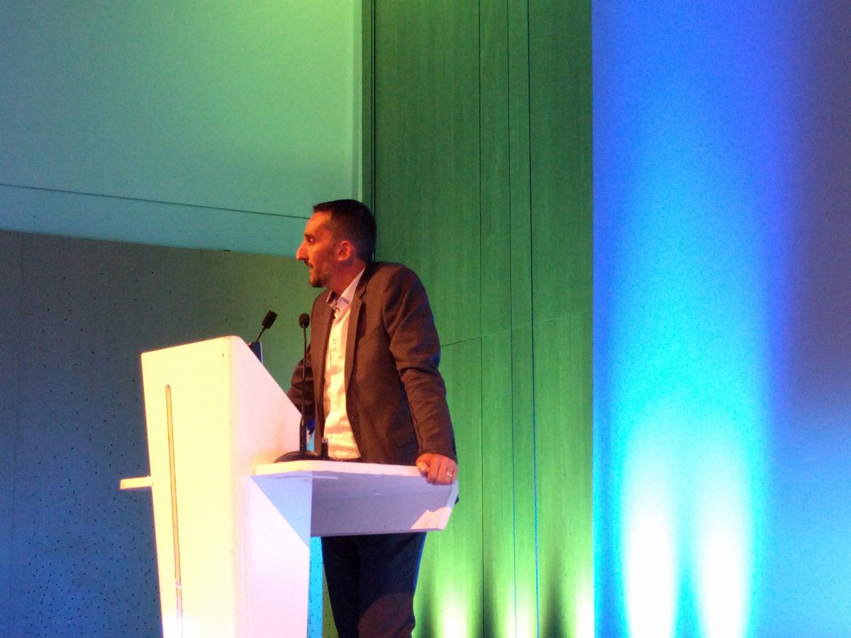 AllianceEurus's tweet photo. Loïc Brousse, associé du cabinet @SRConseil et pilote du Labo RH de l'@AllianceEurus nous rappelle l'importance de la dimension RH pour Eurus et ses membres. #UniversitésEurus #Eurus30ans https://t.co/Zeu5Jt8bO7