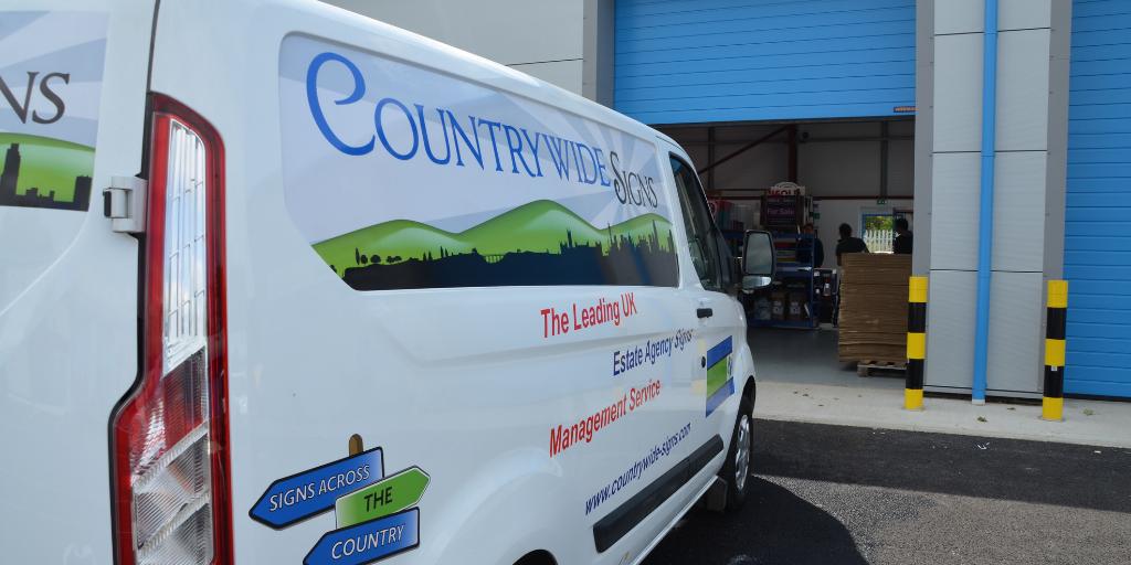 LtdCountrywide's tweet photo. It's busy, busy, busy down at the head office unit.
National accounts has been growing steadily all year thanks to all of our franchisees and head office staff.
For more info visit https://t.co/cwVjMdat04 or call 03300 100 100
#countrywidesigns #nationalaccounts https://t.co/qmoAJLOIll