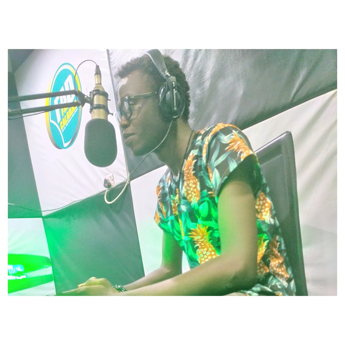 theoddfelix's tweet photo. Maybe radio is one of the best things that ever happened to me.
❤
#radio #oddfelix https://t.co/fi2GlCny6e