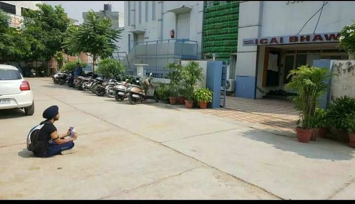 CAMayankKothar3's tweet photo. #CAStudents If this doesnt Motivate you then what else will ? 
#dearicaiammend39_4 https://t.co/YJby9rcqHm