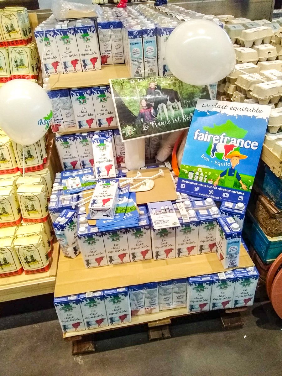 Fairefrance's tweet photo. 🥛😍😉 Superbe animation récemment chez #Otera #Illies où vous trouverez sans aucune difficulté #LeLaitEquitable @Fairefrance au format brique ! Chers Consom'acteurs du coin, n'hésitez pas à vous y rendre 🥛😍😉 https://t.co/mNPxeVqxfJ