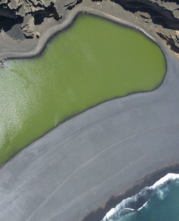 NautilusLanza's tweet photo. immerse yourself in the colors of nature #Lanzarote #travelphotography by @gizeta76 #colors #nature #ocean #autumn #holidays #amazing_click #volcanoisland 🌈🏝❤️🔝🌋😘☀️ https://t.co/KN97C4ufmZ