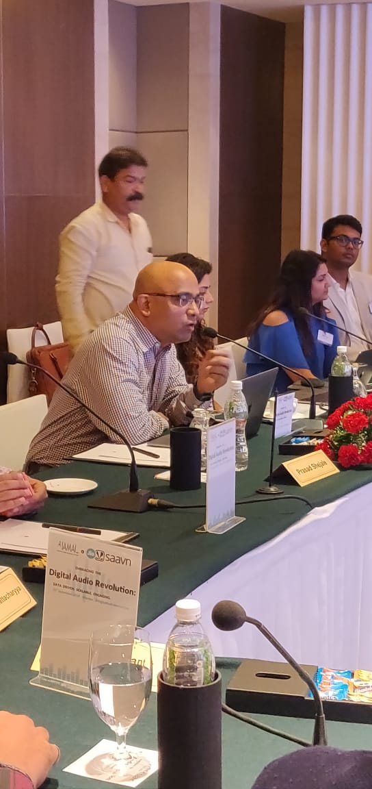 IAMAIForum's tweet photo. #DigitalAudioRevolution #Update

Moderator @prasadshejale at today's discussion on how Digital Audio is bringing the revolution by becoming a scalable and engaging marketing medium. 

Stay tuned for more updates on #Thoughtleadership Series presented by IAMAI and @JioSaavn https://t.co/AHK18iztMt