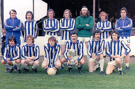FootballThen's tweet image. Every team should have a goalie who wouldn’t look out of place in Jethro Tull.
Coleraine F.C. (1975/76) #CFC #Bannsiders #ColeraineFC