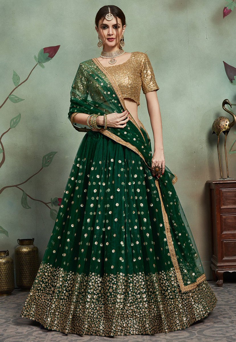 UtsavFashion's tweet image. Luxe meets elegance in this uber-feminine net lehenga adorned with sequin work. We are so crushing on this piece for the next wedding party!
utsavfashion.com/product/embell…
.
.
#UtsavFashion #ModernYetRooted #CelebrateTheIndianExperience