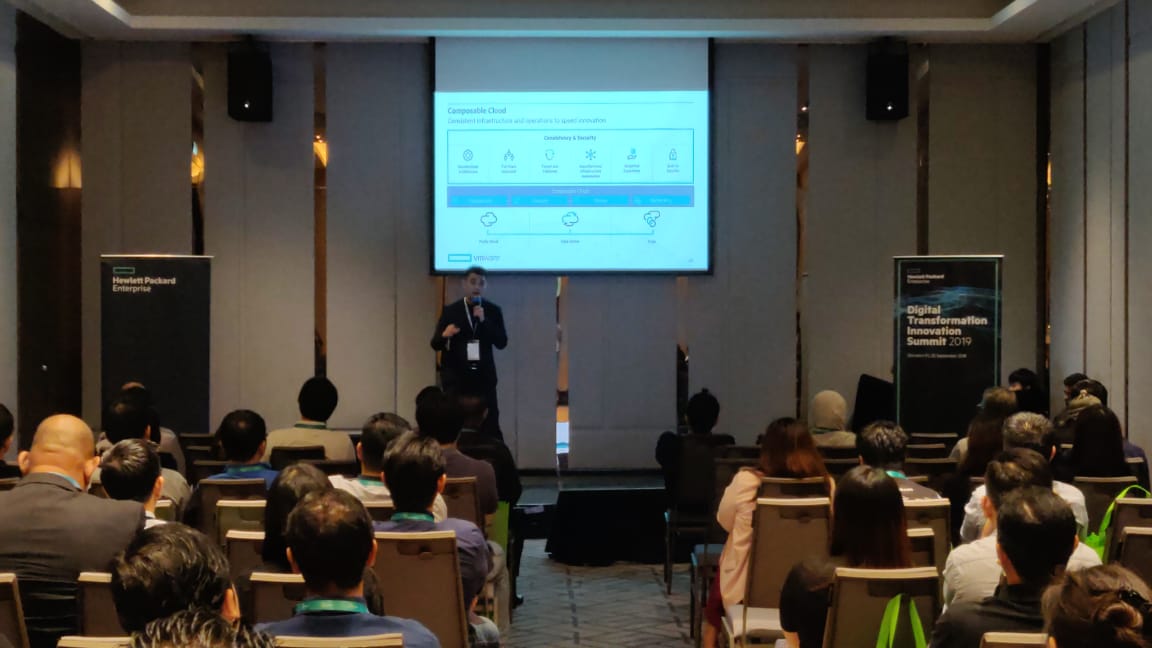 HPE_APAC's tweet image. HPE Synergy with VMware #Cloud Foundation provides the perfect platform for your private cloud says Alex Yee, Solution Specialist, HPE Malaysia at #HPEDTIS19