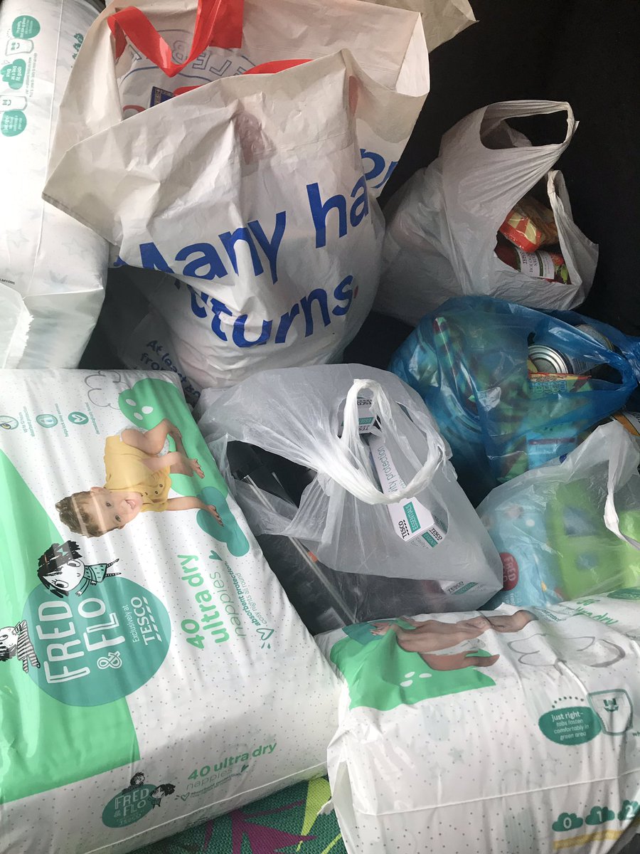 HuntADRFoodbank's tweet photo. Dropping off at the #billericayfoodbank today. £50 worth of food, nappies, bathroom essentials showing again that supporters of #fooDResolution believe there’s #noplaceforhunger https://t.co/tm1MxmC1sh
