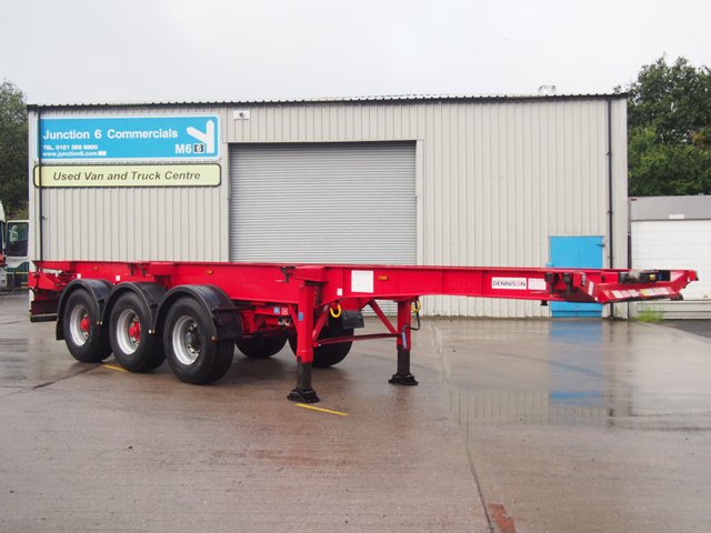 Junction6com's tweet photo. 2010 Dennison Sliding Skeletal Trailer £5750 plus Vat
BPW axles/Drum Brakes,Twist locks,air suspension,July 2020 MOT,immaculate condition,for more info please phone 0121 326 6950 or visit https://t.co/4DBR7vRXmd #trailer #usedtrailer #skeletal #skelly #slider #sliding #triaxle https://t.co/nClMB6wwOh