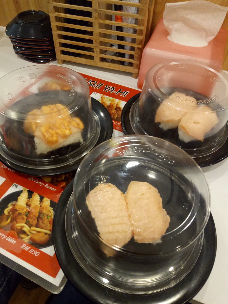 AdhubM's tweet photo. Sushi budget Less RM3
Tadi min craving sushi tapi nak on budget juga, so Sushi Ya - Mi is the right place you! 
Kalau nak bento, oden or ramen pun ada less than RM20

Sushi Ya-Mi
Location: Glomac, Cyberjaya 
RM 1.90/ RM 2.90 PER SUSHI 
🍵🍣🍜🍱
@Twt_Cyberjaya https://t.co/vLfAqzetHn